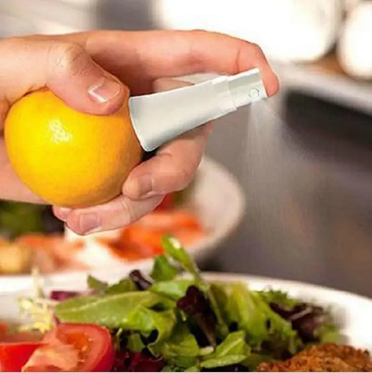 1 PCS hot sale Lemon Sprayer Mini Fruit Juice Squeezer Reamer Watermelon Citrus Spray Cooking Tools Kitchen Gadgets
1 PCS hot sale Lemon Sprayer Mini Fruit Juice Squeezer Reamer Watermelon Citrus Spray Cooking Tools Kitchen Gadgets