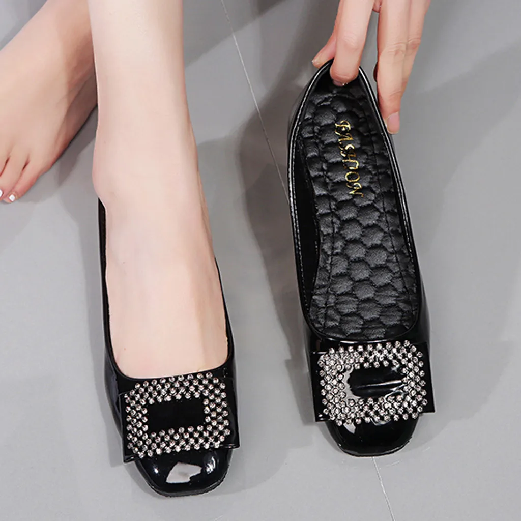 2019 Flat Shoes Women Large Size Crystal Flats Fashion Slip On Casual Shoes Comfortable Loafers Women Flats
2019 Flat Shoes Women Large Size Crystal Flats Fashion Slip On Casual Shoes Comfortable Loafers Women Flats