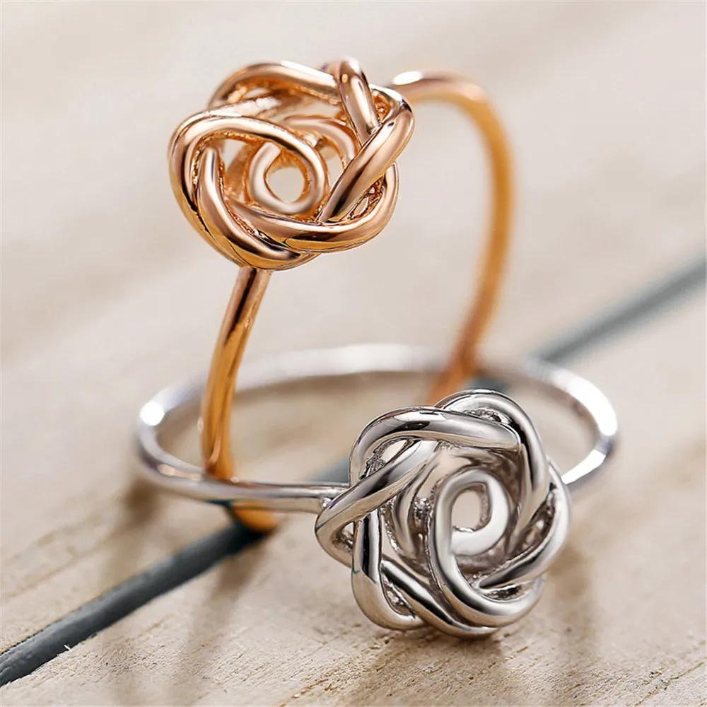 17KM Rose Gold Sliver Twist Rings 2019 For Women Girl Vintage Crystal Flower Ring Punk Female Fashion Jewelry Gifts Wholesale
17KM Rose Gold Sliver Twist Rings 2019 For Women Girl Vintage Crystal Flower Ring Punk Female Fashion Jewelry Gifts Wholesale
