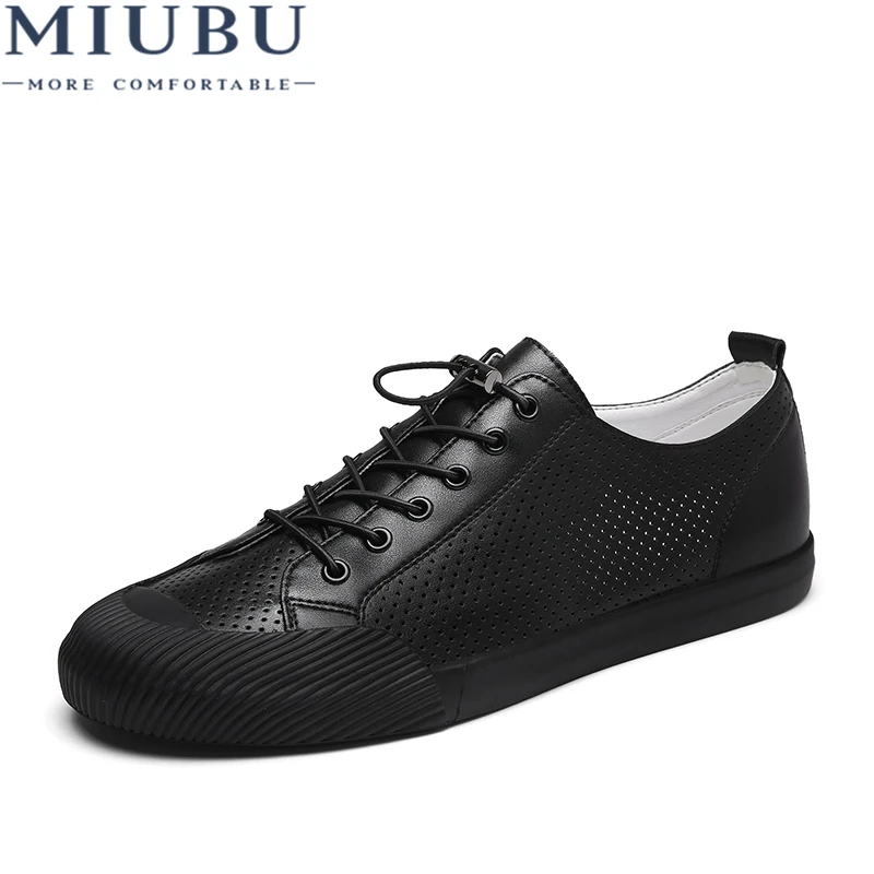 MIUBU Leather Summer Mens Shoes Solid Color Male Flats Breathable Hollow Casual Italian Loafers Comfortable Driving Shoes
MIUBU Leather Summer Mens Shoes Solid Color Male Flats Breathable Hollow Casual Italian Loafers Comfortable Driving Shoes