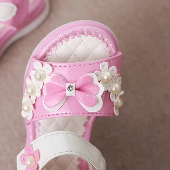 Kids Summer Shoes Princess Pearl decoration Flat Sandals Shoes Dress Sandals Appliques Decoration Flower Shoes Flat Heels Slides
Kids Summer Shoes Princess Pearl decoration Flat Sandals Shoes Dress Sandals Appliques Decoration Flower Shoes Flat Heels Slides
