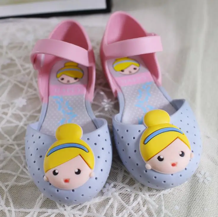 Lovely Summer little Girls Beach Shoes Jelly Non-slip Cute sweet Princess Sandals Shoes Fashion wear resistant Waterproof Shoes
Lovely Summer little Girls Beach Shoes Jelly Non-slip Cute sweet Princess Sandals Shoes Fashion wear resistant Waterproof Shoes