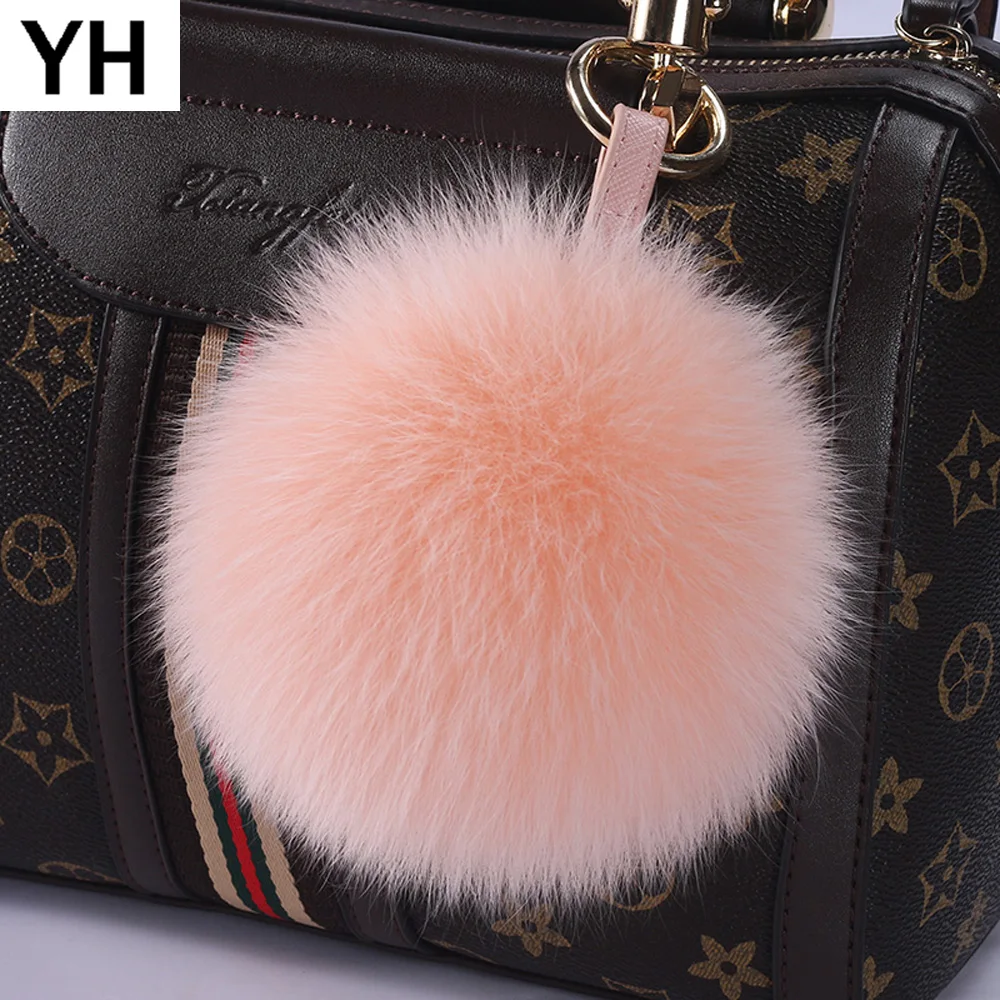 Fashion 15cm Big Size Real Fox Fur Ball Keychain Fur Pompons Car Key Chains Real Fox Fur Pom Poms Keyring For Charm Bag Pendant
Fashion 15cm Big Size Real Fox Fur Ball Keychain Fur Pompons Car Key Chains Real Fox Fur Pom Poms Keyring For Charm Bag Pendant