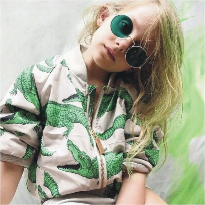 boys Girls coat 2019 New Children Jacket Crocodile Print Kids warm Jackets Autumn Winter Baby coat Boys Clothing Outerwear
boys Girls coat 2019 New Children Jacket Crocodile Print Kids warm Jackets Autumn Winter Baby coat Boys Clothing Outerwear