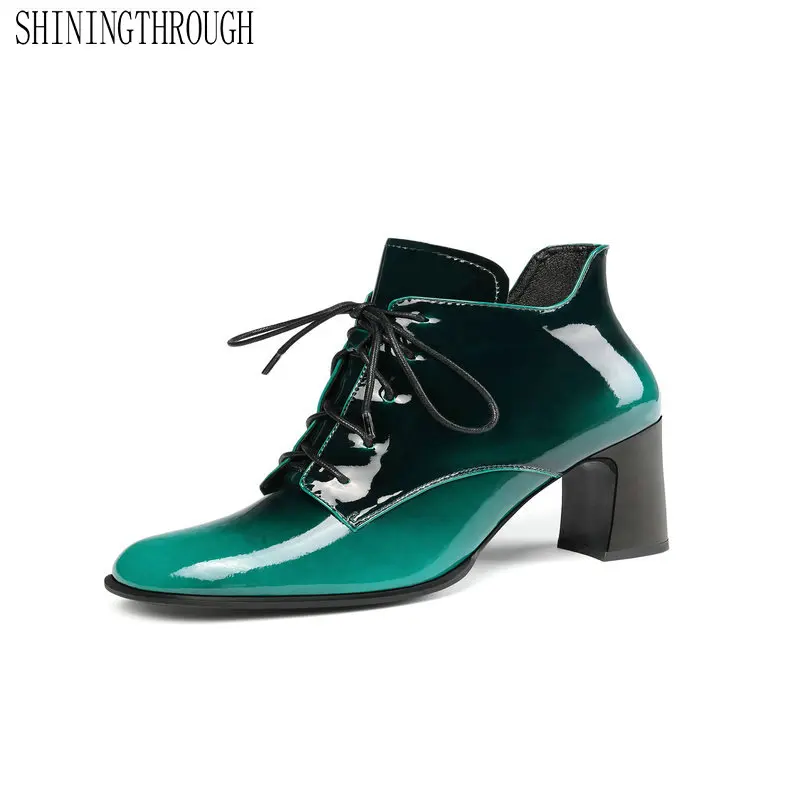 Genuine Leather New Women Fashion Mixed Color Ankle Women Boots Spring Autumn Women Shoes High Heel Ladies Casual Party Shoes
Genuine Leather New Women Fashion Mixed Color Ankle Women Boots Spring Autumn Women Shoes High Heel Ladies Casual Party Shoes