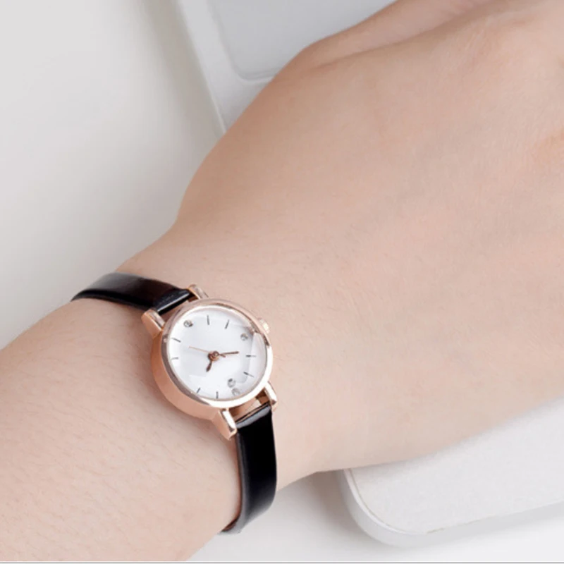 Lady Woman Wrist Watches High Quality Ladies Watches montre femme Quartz Watch Women Clock Elegant Wristwatch
Lady Woman Wrist Watches High Quality Ladies Watches montre femme Quartz Watch Women Clock Elegant Wristwatch