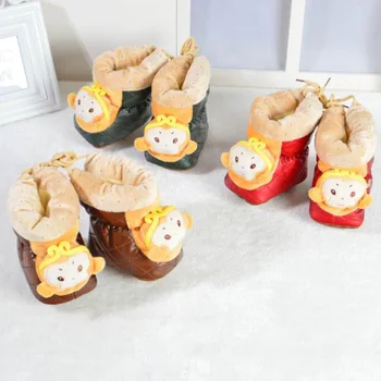 New cute cartoon monkey 0-1 baby cotton shoes thick autumn and winter soft bottom soft shoes protection foot socks
New cute cartoon monkey 0-1 baby cotton shoes thick autumn and winter soft bottom soft shoes protection foot socks