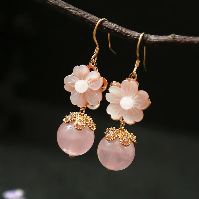 Sterling silver original design do not fade natural powder crystal shell pink princess earrings ears tie them wholesale
Sterling silver original design do not fade natural powder crystal shell pink princess earrings ears tie them wholesale