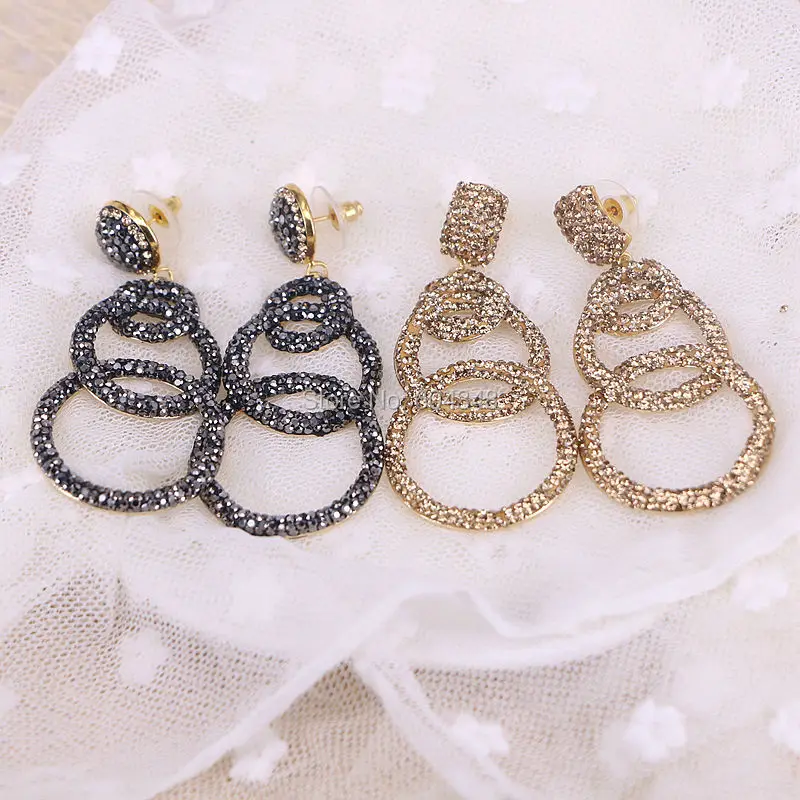 5Pairs ZYZ156-8352 Pave Crystal Zircon Stone Drop Earrings Metal Gold Color Three Circle Dangle Earrings for Women Jewelry Party 
5Pairs ZYZ156-8352 Pave Crystal Zircon Stone Drop Earrings Metal Gold Color Three Circle Dangle Earrings for Women Jewelry Party