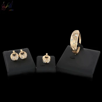 Yulaili Trend Women Bracelet Earrings Ring 3 Pcs Bride's Gift Nigeria Wedding Simple and Elegant Fashion Jewelry Sets
Yulaili Trend Women Bracelet Earrings Ring 3 Pcs Bride's Gift Nigeria Wedding Simple and Elegant Fashion Jewelry Sets