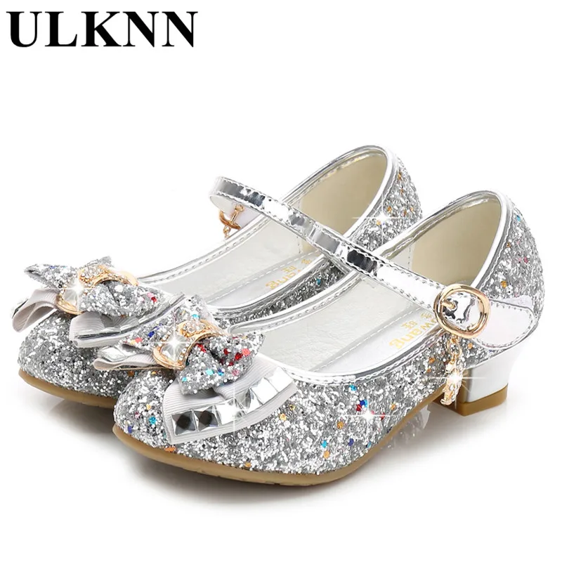 ULKNN Enfant princess shoes 2018 spring new girls shoes high-heeled shoe fashion children's high heels silver gold pink blue Bow
ULKNN Enfant princess shoes 2018 spring new girls shoes high-heeled shoe fashion children's high heels silver gold pink blue Bow