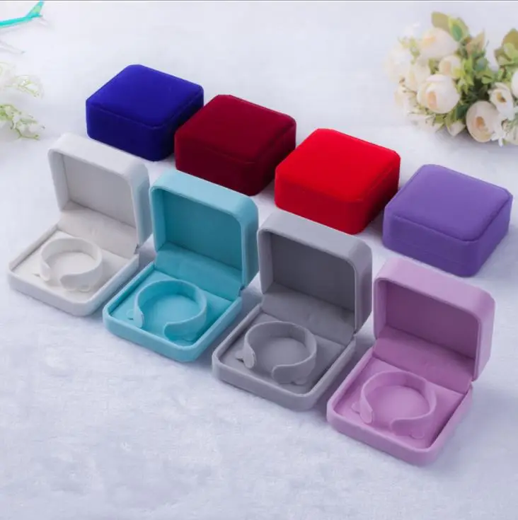 90*90*40mm velvet jewelry box bracelet bangle box gift box Jewelry Packaging Display
90*90*40mm velvet jewelry box bracelet bangle box gift box Jewelry Packaging Display