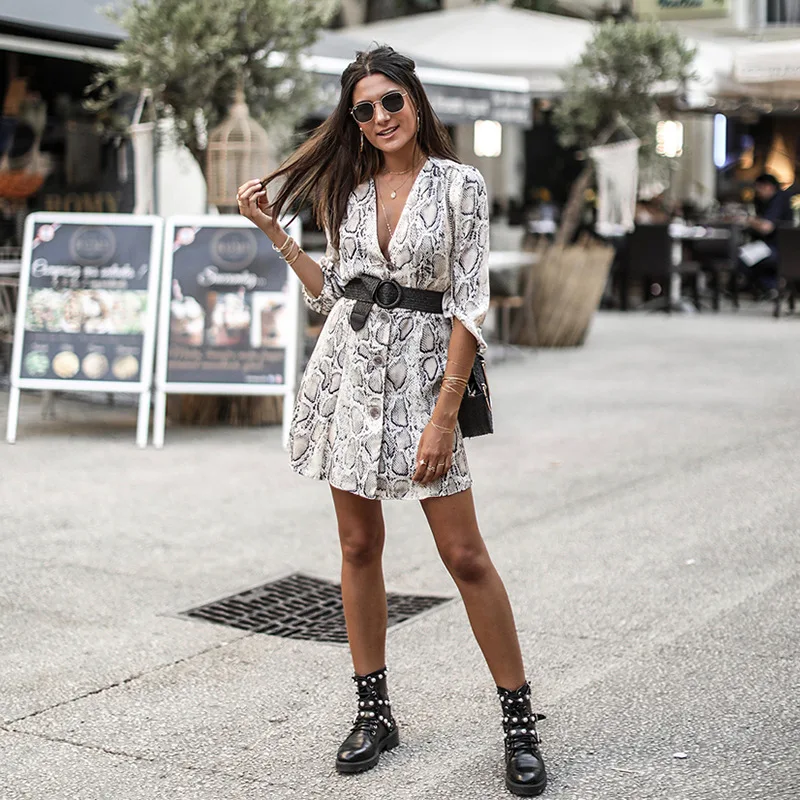 ZOGAA 2019 women stylish snake print mini dress V neck Half sleeve women dress pleated female casual loose cute dresses vestidos
ZOGAA 2019 women stylish snake print mini dress V neck Half sleeve women dress pleated female casual loose cute dresses vestidos