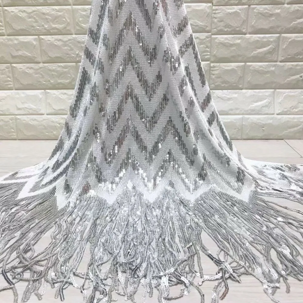 African Sequins Lace Fabric 2019 High Quality Lace French Sequence Tulle Lace Nigerian Lace Fabrics For Wedding JYN144
African Sequins Lace Fabric 2019 High Quality Lace French Sequence Tulle Lace Nigerian Lace Fabrics For Wedding JYN144