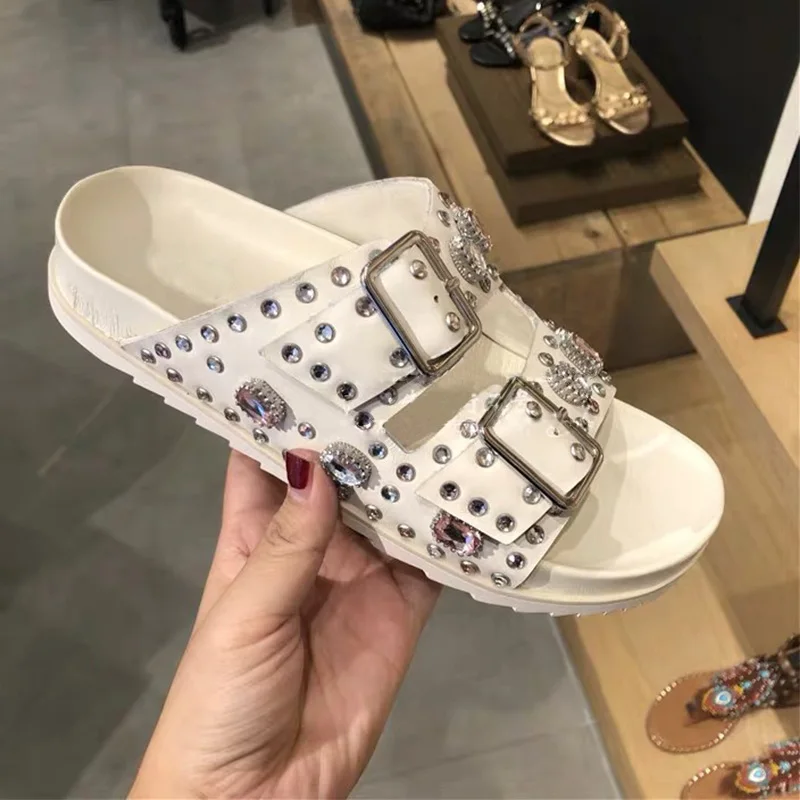 INS Hot Slippers Women Rhinestoned Design Summer Shoes Woman Flats Slip On Buckle Decor Ladies Slides Platform Chaussures Femme
INS Hot Slippers Women Rhinestoned Design Summer Shoes Woman Flats Slip On Buckle Decor Ladies Slides Platform Chaussures Femme