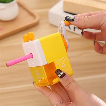 YOUE SHONE 1PCS/ Cute Cartoon Colour Pencil Sharpener Stationery Hand Automatic Pencil Sharpener School Supplies 
YOUE SHONE 1PCS/ Cute Cartoon Colour Pencil Sharpener Stationery Hand Automatic Pencil Sharpener School Supplies