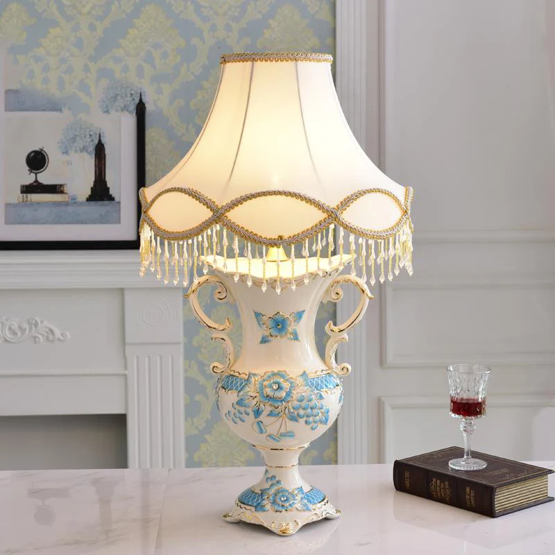 Three Dimensional Relief Gold Ceramic Table Lamps For Bedroom Living Room Warm Light Bedside Lamp Blue Flower Ceramic Table Lamp
Three Dimensional Relief Gold Ceramic Table Lamps For Bedroom Living Room Warm Light Bedside Lamp Blue Flower Ceramic Table Lamp