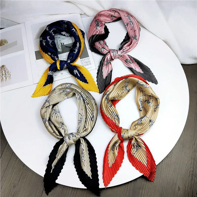 2019 New Summer Fashion Small Square Twill Silk Satin Scarf Stole Women Horse Printed Head Hair Hand Bag Scarves Neckerchief
2019 New Summer Fashion Small Square Twill Silk Satin Scarf Stole Women Horse Printed Head Hair Hand Bag Scarves Neckerchief