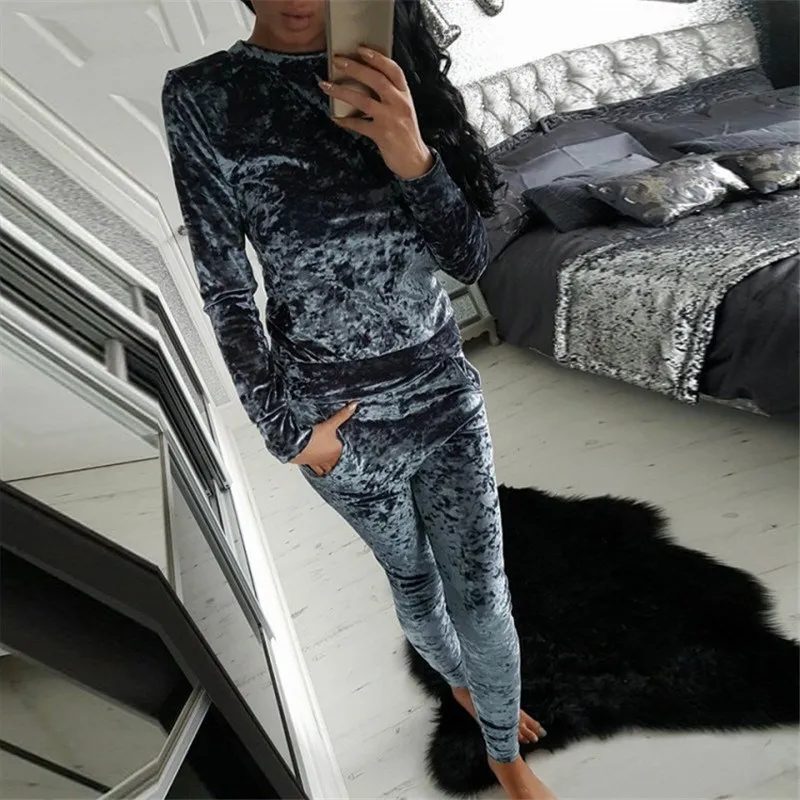 2019 Winter Spring Fashion Women Casual 2 Piece Sets Solid Round Neck Hoodies And Pencil Pants Fitness Velvet Tracksuit
2019 Winter Spring Fashion Women Casual 2 Piece Sets Solid Round Neck Hoodies And Pencil Pants Fitness Velvet Tracksuit
