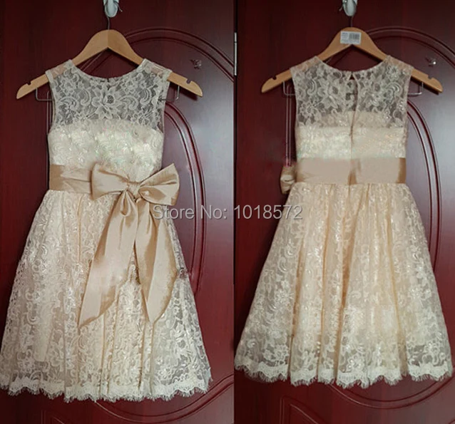 2014 New Lace Flower Girl Dress A Line Wedding Party Dress Pageant Dress for Little Girls Kids/Children dress for Wedding
2014 New Lace Flower Girl Dress A Line Wedding Party Dress Pageant Dress for Little Girls Kids/Children dress for Wedding