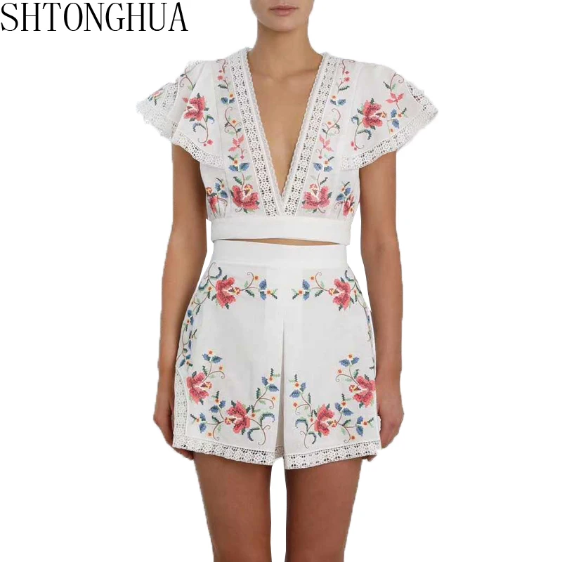 SHTONGHUA Runway Summer 2 PCS Set Women Embroidery Floral Patchwork Lace Back Bowknot Short Top Suits + High Waist Shorts Set
SHTONGHUA Runway Summer 2 PCS Set Women Embroidery Floral Patchwork Lace Back Bowknot Short Top Suits + High Waist Shorts Set