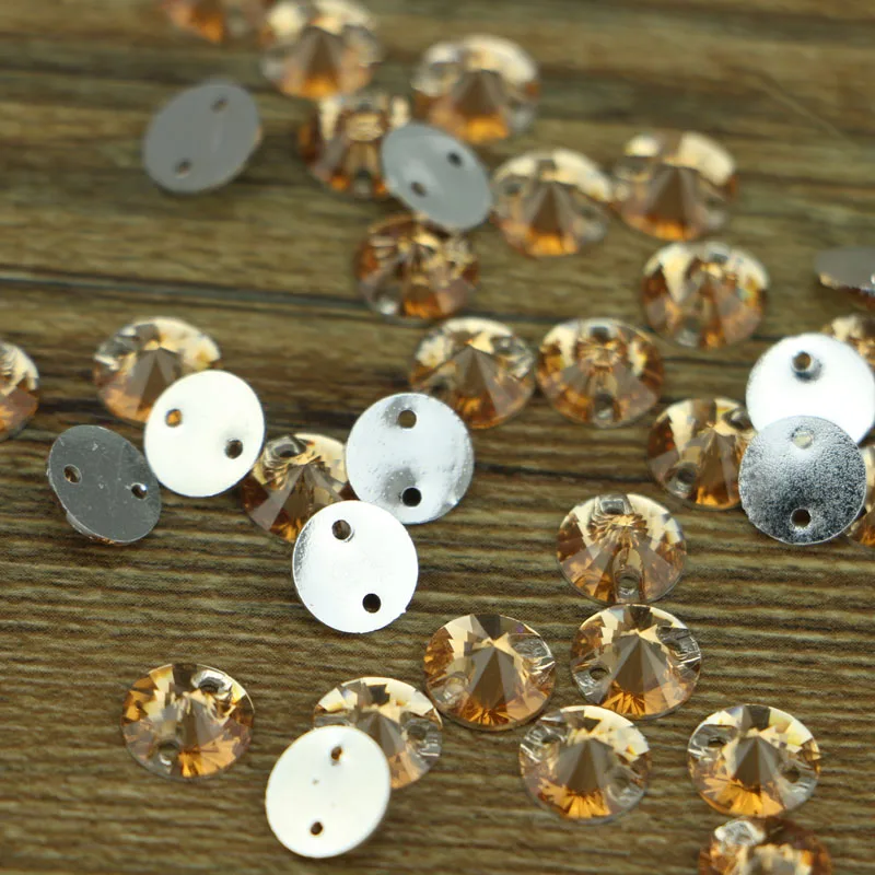 High quality flat glass stone hot repair crystal drilling garment accessories sewing glass crystal rhinestones
High quality flat glass stone hot repair crystal drilling garment accessories sewing glass crystal rhinestones