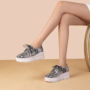 GPOKHDS 2020 women fashion sneakers cow leather yellow color autumn spring Vulcanize Shoes casual increasing wedges sneakers
GPOKHDS 2020 women fashion sneakers cow leather yellow color autumn spring Vulcanize Shoes casual increasing wedges sneakers