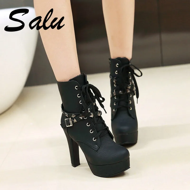 Salu Chunky High Heel Shoes Women Western Style Elastic Band Ankle Boots Round Toe Platform Ladies Fashion Boots Size 43 44 48
Salu Chunky High Heel Shoes Women Western Style Elastic Band Ankle Boots Round Toe Platform Ladies Fashion Boots Size 43 44 48