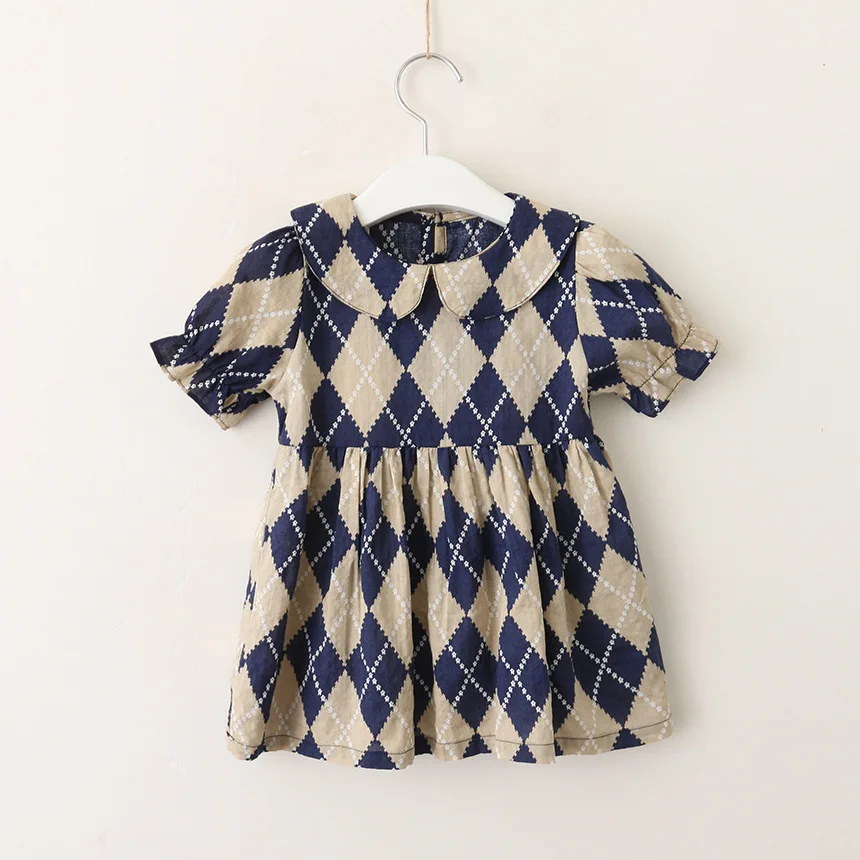 Hurave 2019 hot selling pattern cotton infant Baby Girls Clothes Children turn-down collar dress button Geometric dresses
Hurave 2019 hot selling pattern cotton infant Baby Girls Clothes Children turn-down collar dress button Geometric dresses