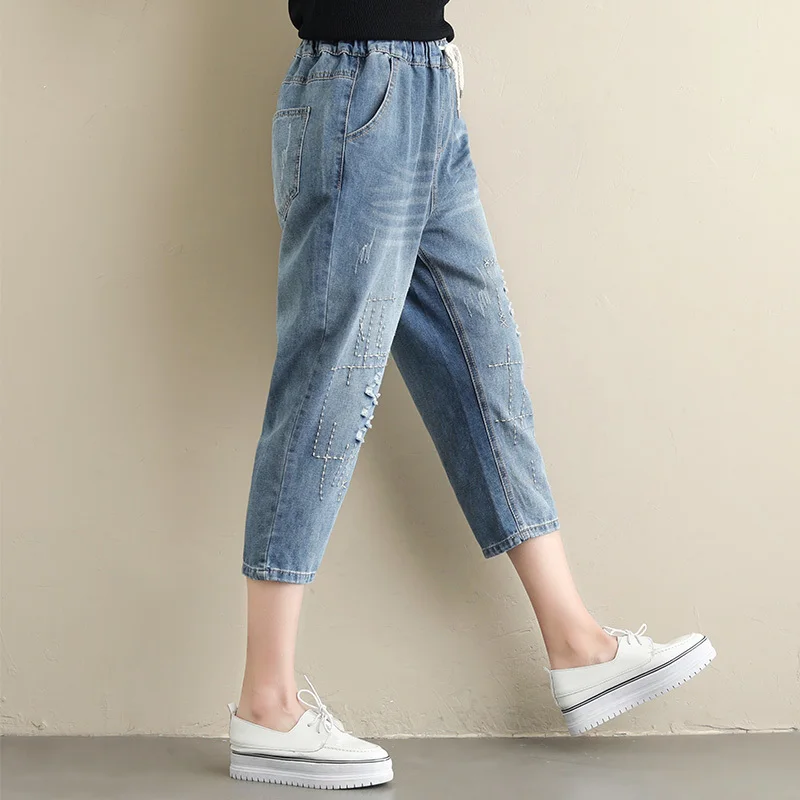 Denim Jeans For Woman Fashion Ripped Hole Capris Jeans Women Elastic Waist Calf-Length Capris Pants Women's Jeans Female
Denim Jeans For Woman Fashion Ripped Hole Capris Jeans Women Elastic Waist Calf-Length Capris Pants Women's Jeans Female