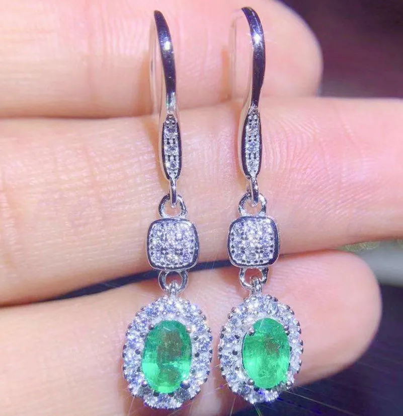 Natural emerald drop earring Free shipping Natural real emerald 925 sterling silver 0.52ct*2pcs gems Fine jewelry #SB19011110
Natural emerald drop earring Free shipping Natural real emerald 925 sterling silver 0.52ct*2pcs gems Fine jewelry #SB19011110
