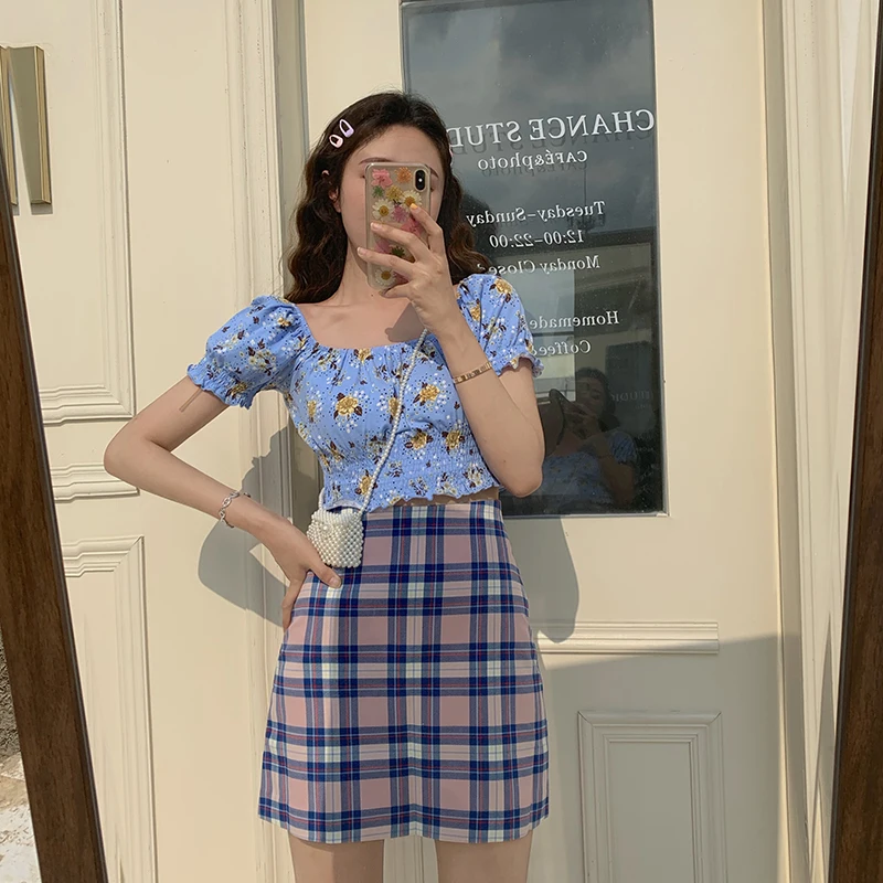 two pcs set summer 2019 short sleeve off shoulder blue tops+mini plaid skirt 2 pcs set womens clothing set (R77754)
two pcs set summer 2019 short sleeve off shoulder blue tops+mini plaid skirt 2 pcs set womens clothing set (R77754)