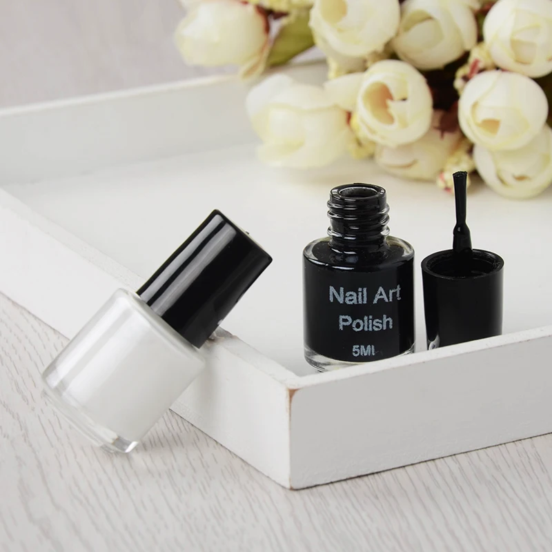 BORN PRETTRY 5ml Nail Stamping Polish Black White Image Printing Stamp Polish Set Christmas Manicure Nail Art Varnish Lacquer
BORN PRETTRY 5ml Nail Stamping Polish Black White Image Printing Stamp Polish Set Christmas Manicure Nail Art Varnish Lacquer
