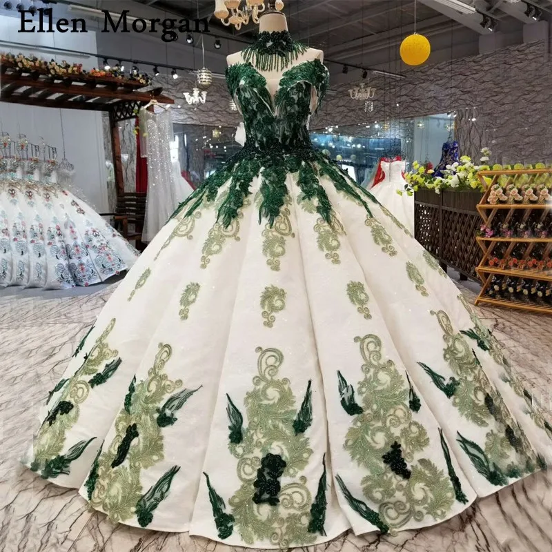 Sexy Off Shoulder Wedding Dresses for African Black Skin Girls Puffy Floor Length Lace up Pearls 3D Flowers Bridal Gowns
Sexy Off Shoulder Wedding Dresses for African Black Skin Girls Puffy Floor Length Lace up Pearls 3D Flowers Bridal Gowns