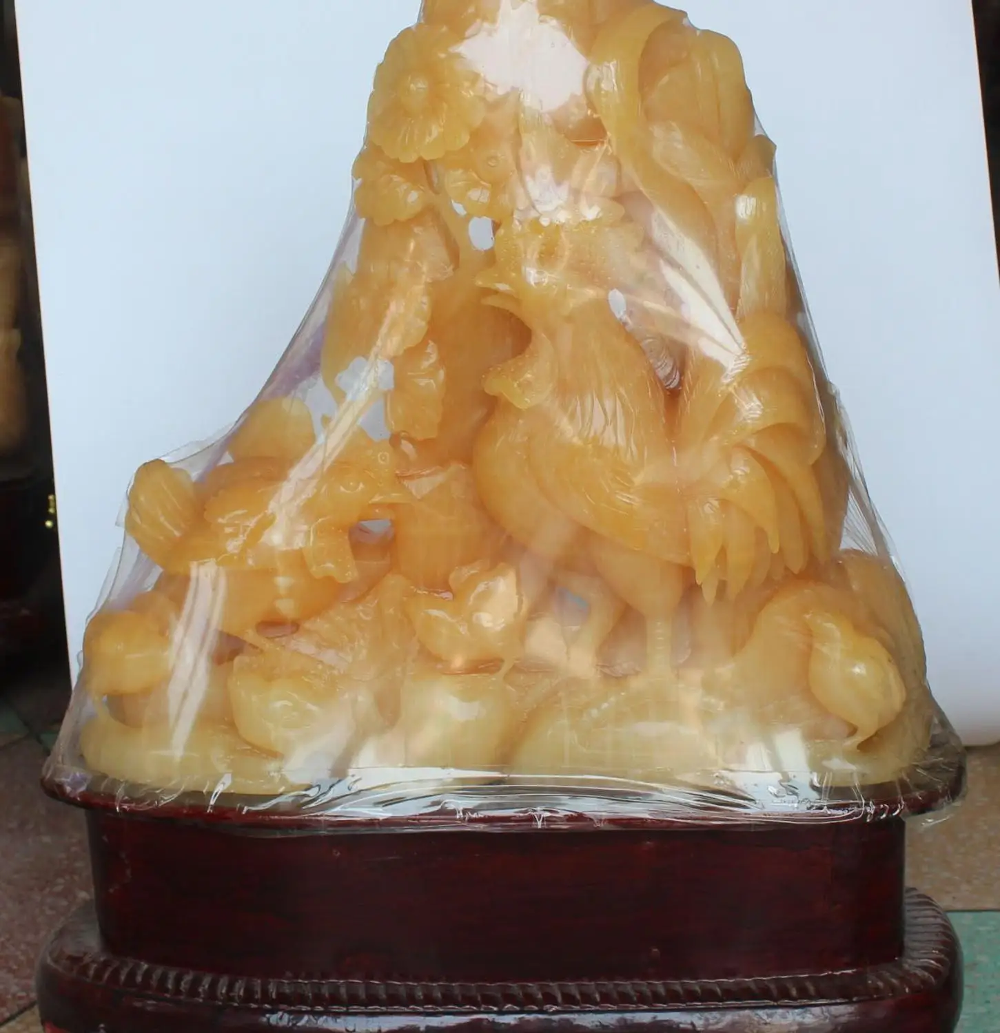 27" China Natural Yellow Jade Zodiac Year Rooster Chook Chicken Family Statue
27" China Natural Yellow Jade Zodiac Year Rooster Chook Chicken Family Statue