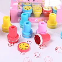 10 pçs/set Selos de Brinquedo Das Crianças Dos Desenhos Animados Rosto Sorridente Crianças Stamper Pintura DIY Álbum de fotos Decoração Selo Para Scrapbooking(China)