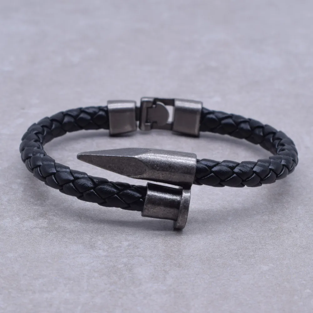 VOQ New Design Nail Cuff Bangles Alloy Bracelet Men Jewelry Black & Brown Winding Rope Leather Bracelet Armband Heren Wholesale
VOQ New Design Nail Cuff Bangles Alloy Bracelet Men Jewelry Black & Brown Winding Rope Leather Bracelet Armband Heren Wholesale