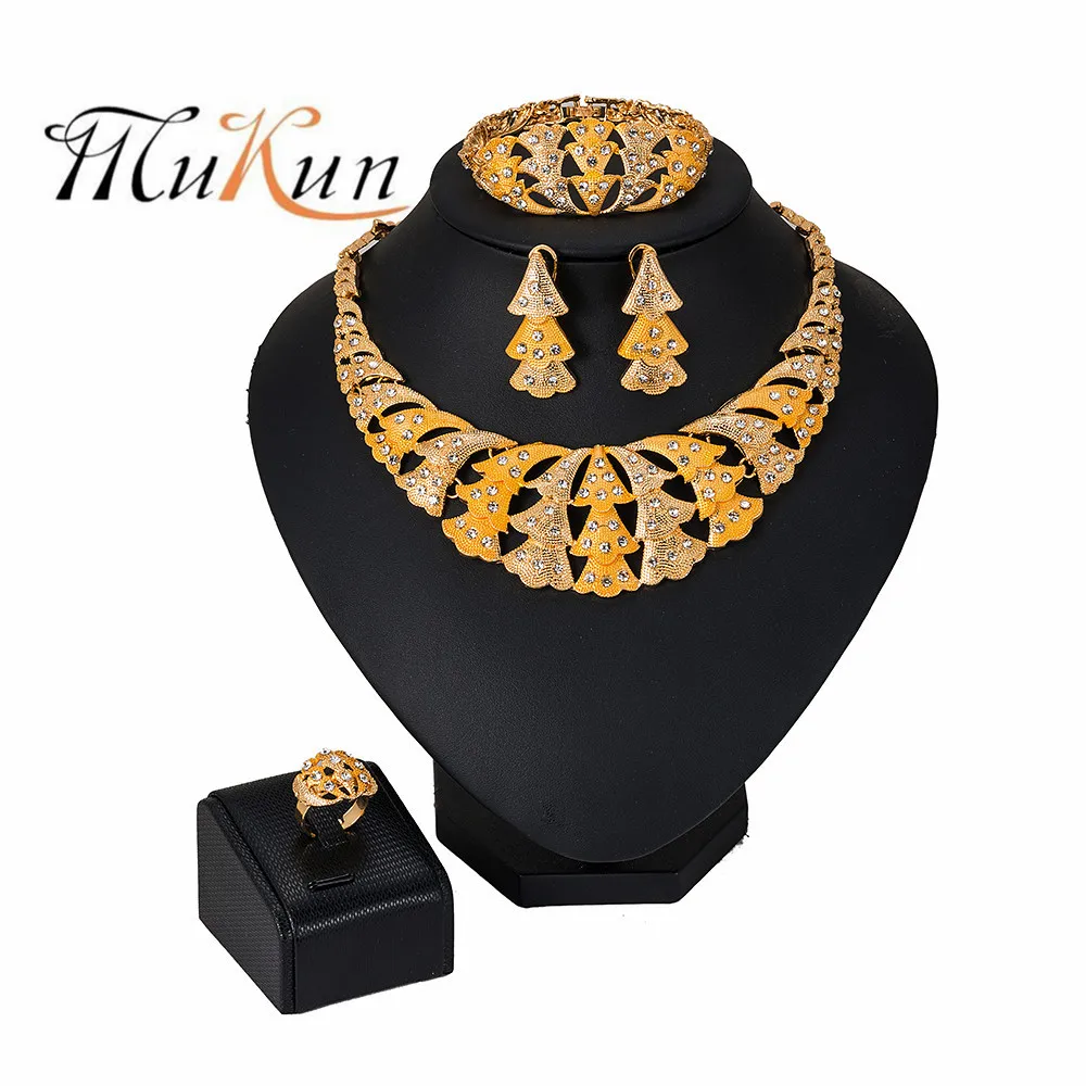 Fashion African Dubai Gold Jewelry Nigerian Crystal Necklace Hoop Earrings Women Italian Bridal Jewelry Sets Wedding Accessories
Fashion African Dubai Gold Jewelry Nigerian Crystal Necklace Hoop Earrings Women Italian Bridal Jewelry Sets Wedding Accessories