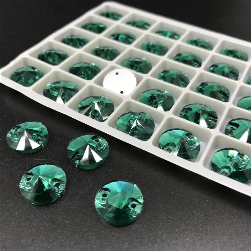 Green Zircon Glass Crystal RIVOLI Sew-On Stone FLATBACK Emerald Round SEW ON Rhinestones for Dress Clothing accessories
Green Zircon Glass Crystal RIVOLI Sew-On Stone FLATBACK Emerald Round SEW ON Rhinestones for Dress Clothing accessories