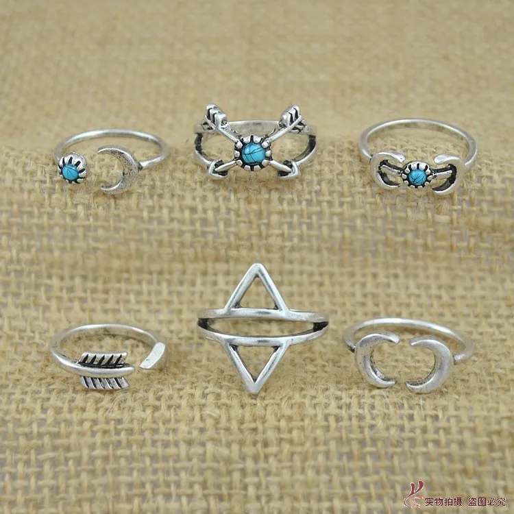 6PCS Vintage Turkish Gypsy Beach Moon Arrow Ring Set Antique Bohemian Green Stone Midi Finger Ring Knuckle Women Rings Jewelry
6PCS Vintage Turkish Gypsy Beach Moon Arrow Ring Set Antique Bohemian Green Stone Midi Finger Ring Knuckle Women Rings Jewelry