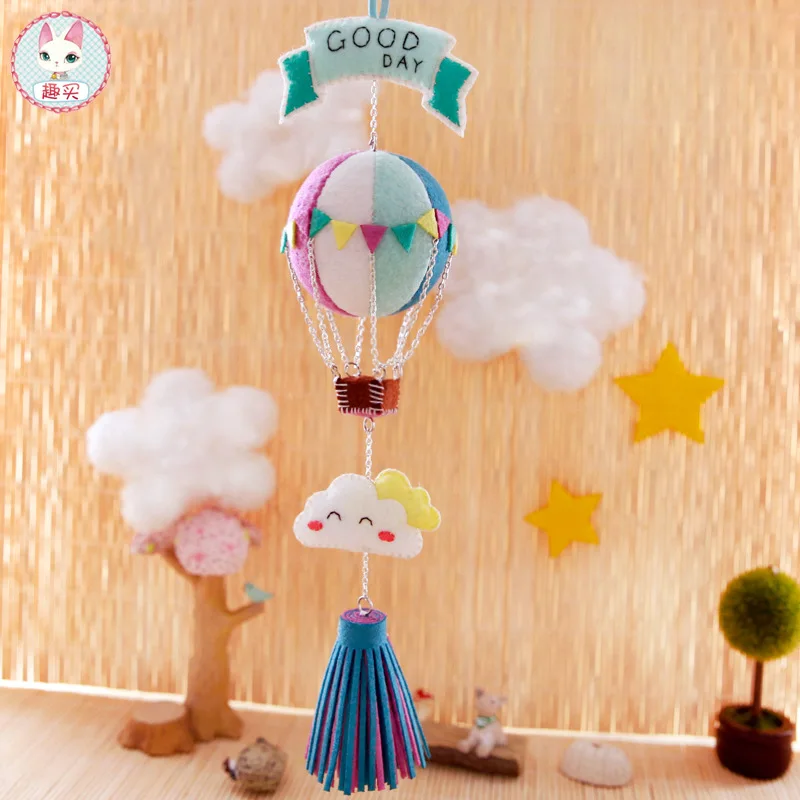 Cloud and Hot air ball shaped Non-woven fabric Felt DIY craft Kit bag for Sewing car bag pendant Key 27*6cm handmade felt fabric
Cloud and Hot air ball shaped Non-woven fabric Felt DIY craft Kit bag for Sewing car bag pendant Key 27*6cm handmade felt fabric