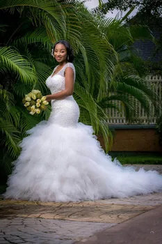2017 Vestido De Novia White Plus Size Mermaid Wedding Dresses Crystals Beaded V Neck Lace-up Ruffled Skirt Tulle Bridal Gow L10
2017 Vestido De Novia White Plus Size Mermaid Wedding Dresses Crystals Beaded V Neck Lace-up Ruffled Skirt Tulle Bridal Gow L10