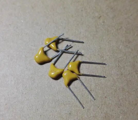 50PCS 50V monolithic ceramic capacitor 10PF ~ 10UF 22PF 47NF 220NF 1NF 4.7UF 1UF 100NF 330NF 0.1UF 102 104 105 106 103 473 334
50PCS 50V monolithic ceramic capacitor 10PF ~ 10UF 22PF 47NF 220NF 1NF 4.7UF 1UF 100NF 330NF 0.1UF 102 104 105 106 103 473 334