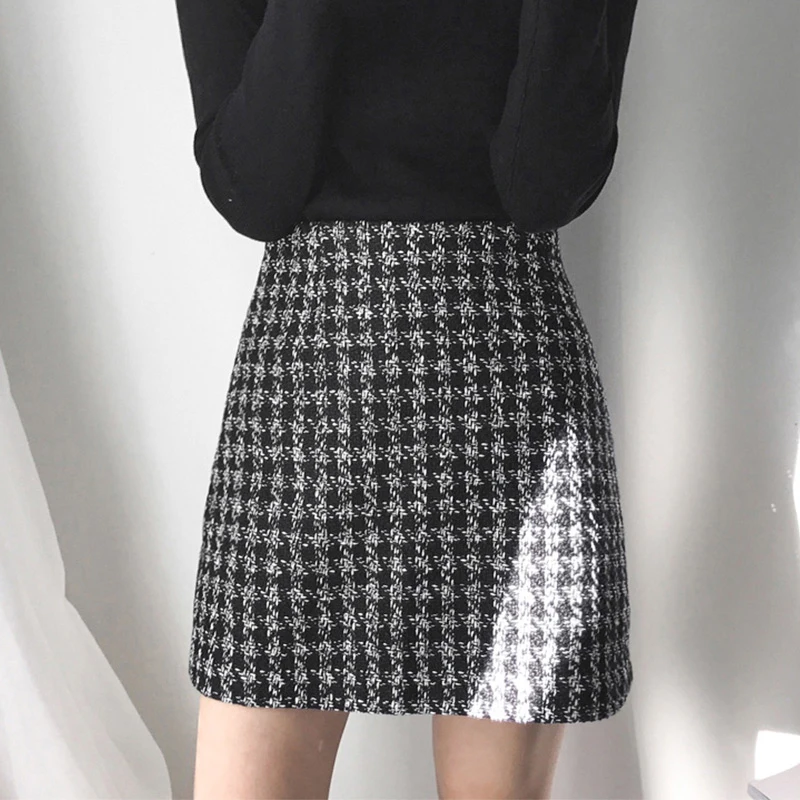 2019 Woolen skirt female autumn and winter milk tea plaid skirt high waist skirt
2019 Woolen skirt female autumn and winter milk tea plaid skirt high waist skirt