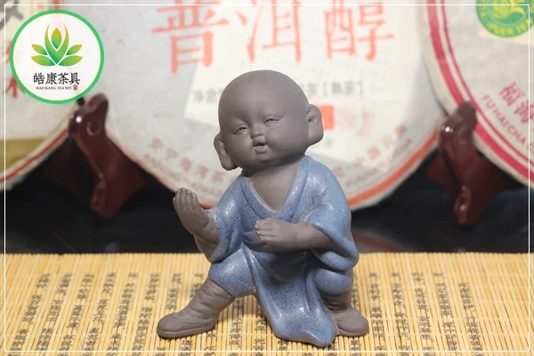 Kung fu tea set tea pet A little monk practice the exercises "calming the wave" blue clothes tea figure
Kung fu tea set tea pet A little monk practice the exercises "calming the wave" blue clothes tea figure