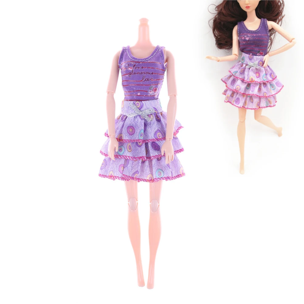 2 Pcs/set high quality Fashion Cartoon Short sleeve T-shirt Skirt Suits top Dress Clothes for Barbie Doll girl best gift
2 Pcs/set high quality Fashion Cartoon Short sleeve T-shirt Skirt Suits top Dress Clothes for Barbie Doll girl best gift