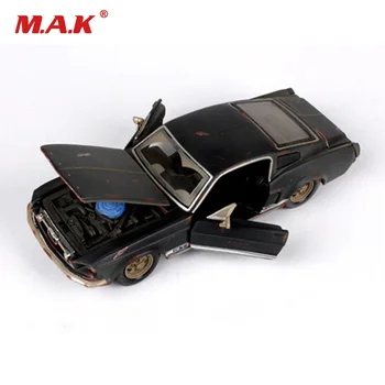 Collectible Kid Car Model Toys 1/24 Scale Old Version 1967 Mustang Diecast Model Car Toys for Children Gift
Collectible Kid Car Model Toys 1/24 Scale Old Version 1967 Mustang Diecast Model Car Toys for Children Gift