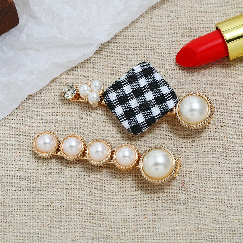 2019 2pc New Metal White Pearl Plaid Rough Grain/Cystal Hair Clip for Women Girl Wedding Party Hair Accessories Jewelry dropship
2019 2pc New Metal White Pearl Plaid Rough Grain/Cystal Hair Clip for Women Girl Wedding Party Hair Accessories Jewelry dropship