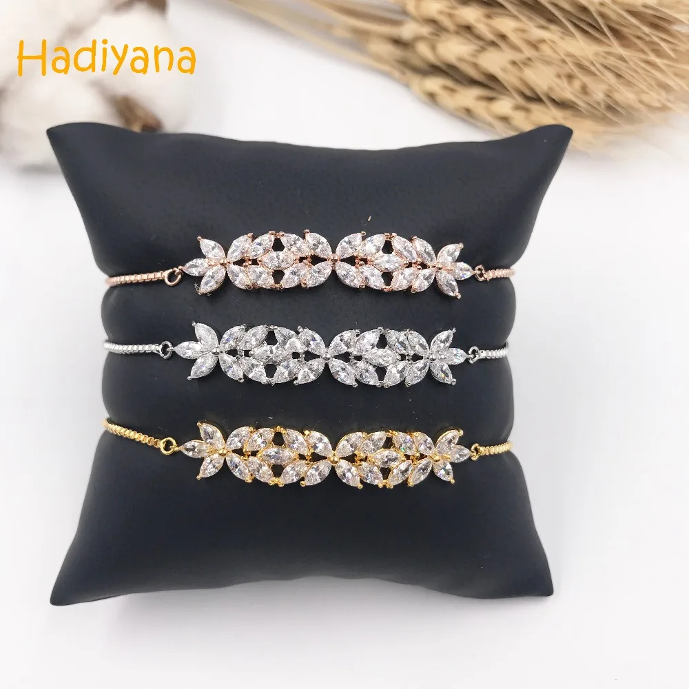 Hadiyana New AAA Cubic Zirconia Baguette Trendy 3pcs color Bracelet Dubai Adjustable Cooper Base Sliver/Gold Women Gift SL662-S
Hadiyana New AAA Cubic Zirconia Baguette Trendy 3pcs color Bracelet Dubai Adjustable Cooper Base Sliver/Gold Women Gift SL662-S