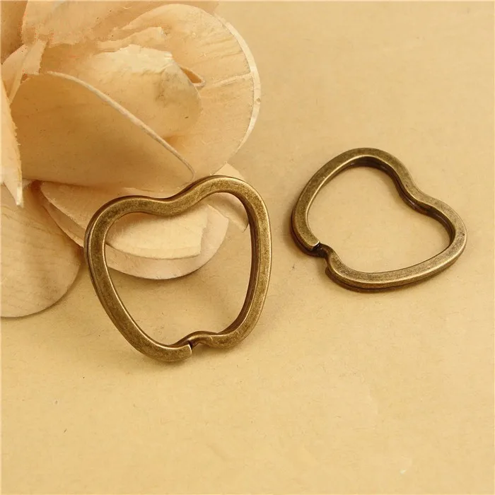 10pcs/lot Antique Bronze Apple Shape Keychain Circle Keyring Findings Fit DIY Retro Keychain Rings Circles Accessories
10pcs/lot Antique Bronze Apple Shape Keychain Circle Keyring Findings Fit DIY Retro Keychain Rings Circles Accessories